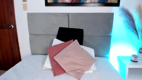  Lara Gold  online show from 02.07.25