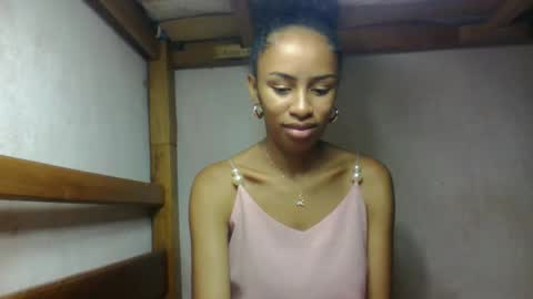 larah98 online show from 02.11.26