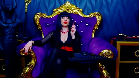 Snapshot of laramaeve chatting on 01.29.25 LaraMaeve online show from 01.29.25