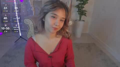 Snapshot of laramiaa chatting on 01.12.26 Lara online show from 01.12.26