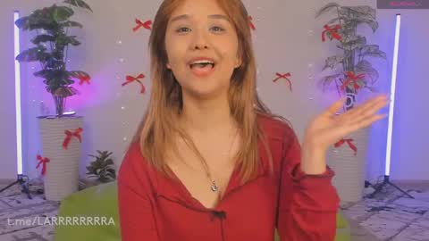 Snapshot of laramiaa chatting on 04.21.26 Lara online show from 04.21.26