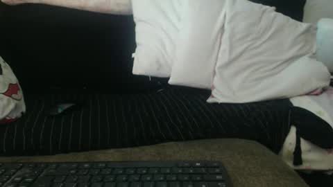 Snapshot of lariss__ chatting on 05.19.26 Lariss online show from 05.19.26