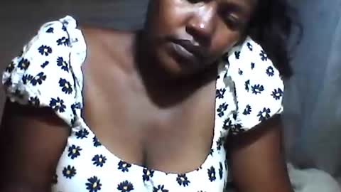 Larissa online show from 03.27.26