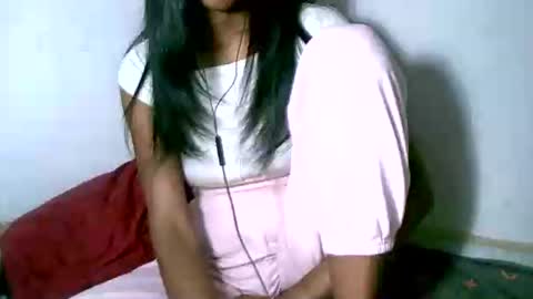 Snapshot of larra27 chatting on 02.11.26 Malala online show from 02.11.26