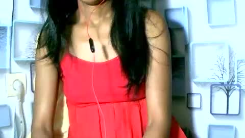 Snapshot of larra27 chatting on 04.11.26 Malala online show from 04.11.26