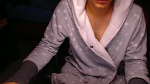 Snapshot of larry_art_a chatting on 02.05.26 Larry online show from 02.05.26