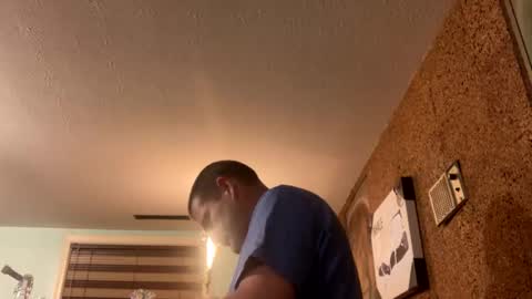 Snapshot of larrythelover23 chatting on 04.02.26 larrythelover23 online show from 04.02.26