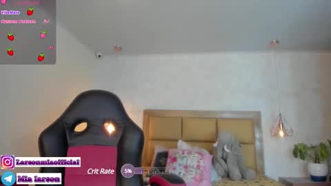  MIA  online show from 01.08.25