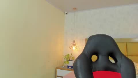  MIA  online show from 09.16.25