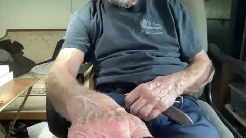 Snapshot of laser137 chatting on 12.02.24 cris online show from 12.02.24