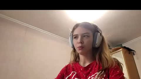 Snapshot of lateshastarnaud chatting on 04.07.26 Linet online show from 04.07.26