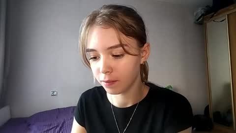 Snapshot of lateshastarnaud chatting on 05.09.26 Linet online show from 05.09.26