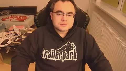 latexboy893 online show from 12.21.25