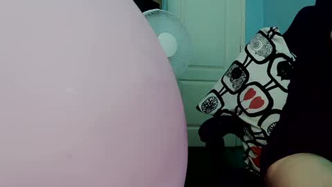 Snapshot of latexchris77 chatting on 07.12.26 latexchris77 online show from 07.12.26