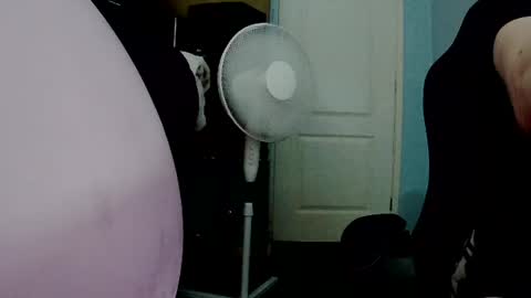 Snapshot of latexchris77 chatting on 07.26.26 latexchris77 online show from 07.26.26