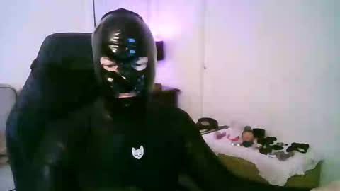 latexminheadroom online show from 02.05.26