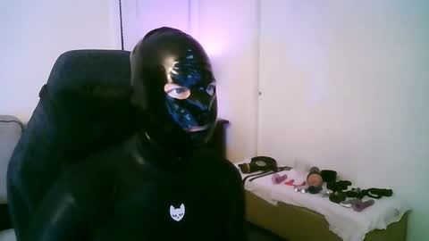 latexminheadroom online show from 02.22.26