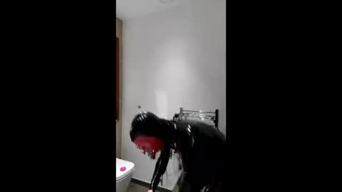 Latexsurfer online show from 02.23.26