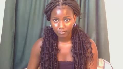 latiffaah_xx online show from 03.23.26