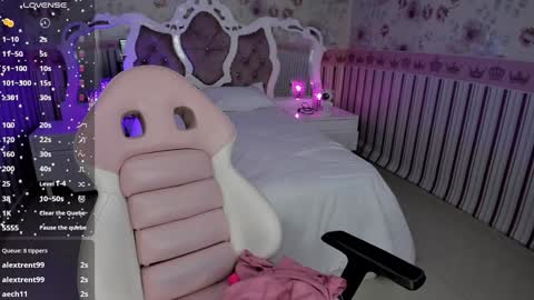 Valeria  online show from 02.04.25