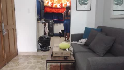 M E G A N  online show from 12.03.25