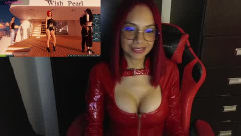 Snapshot of latina_french chatting on 02.01.25 leidy online show from 02.01.25