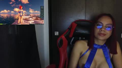 Snapshot of latina_french chatting on 02.22.25 leidy online show from 02.22.25