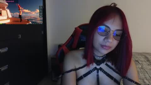Snapshot of latina_french chatting on 03.02.25 leidy online show from 03.02.25