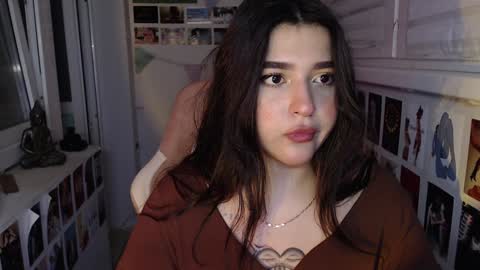 Snapshot of latina_mia chatting on 12.16.24 miiiiiiaaaa online show from 12.16.24