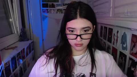 Snapshot of latina_mia chatting on 02.06.25 miiiiiiaaaa online show from 02.06.25