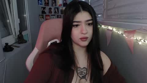 Snapshot of latina_mia chatting on 03.03.25 miiiiiiaaaa online show from 03.03.25