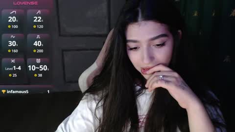 miiiiiiaaaa online show from 06.04.26