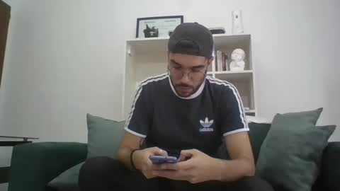 latinalphax online show from 04.20.26