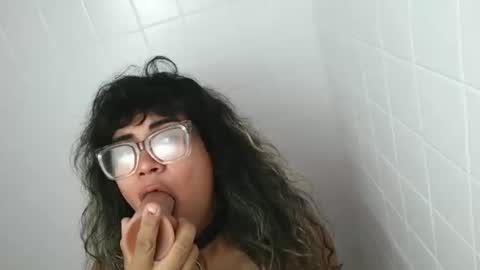 Snapshot of latinatgirldoll chatting on 03.29.26 latinatgirldoll online show from 03.29.26