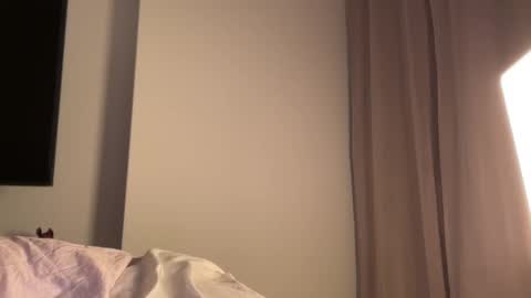 Hi -  online show from 03.23.26