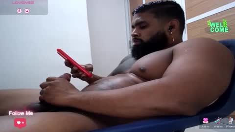 Snapshot of latinhot202423 chatting on 01.21.25 blackBear online show from 01.21.25