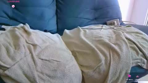 Snapshot of latinhot202423 chatting on 02.17.26 blackBear online show from 02.17.26