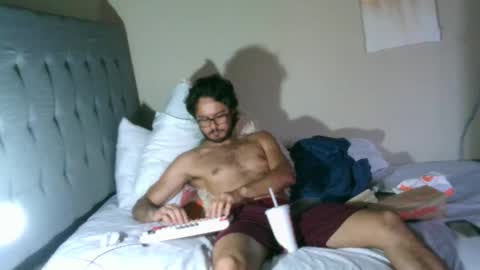 latinincognito online show from 04.08.26