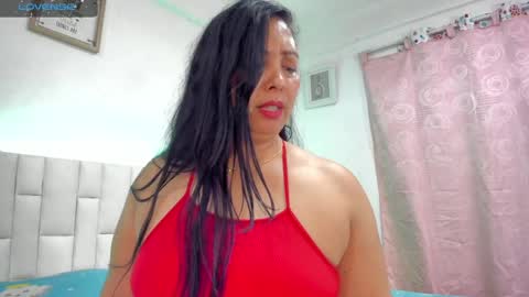 Snapshot of latinlove_sexygirls chatting on 01.13.25 Vanessa online show from 01.13.25