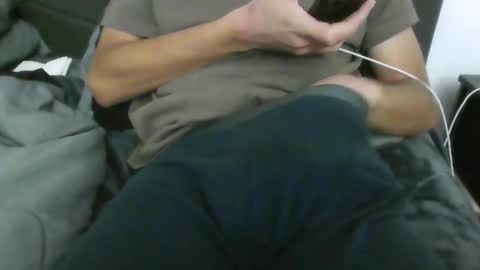 latinman7945 online show from 04.19.26