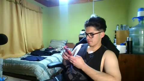 Snapshot of latinn_babe chatting on 05.22.26 latinn_babe online show from 05.22.26