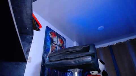 Snapshot of latino_hot_sexy_ chatting on 02.28.25 valentina online show from 02.28.25