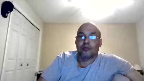 Snapshot of latinoinfla chatting on 05.09.26 latinoinfla online show from 05.09.26