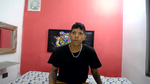 latinosnifomanos online show from 07.23.26