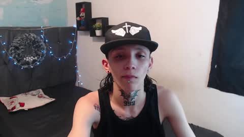 Snapshot of latins_boys_20 chatting on 12.18.24 NICK online show from 12.18.24