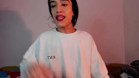 Snapshot of latinsecretfantasy chatting on 02.06.25 latinsecretfantasy online show from 02.06.25