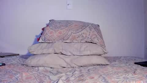 Snapshot of latinsecretfantasy chatting on 11.01.25 latinsecretfantasy online show from 11.01.25