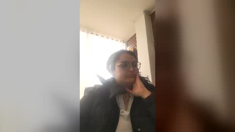 Snapshot of latinwishes chatting on 07.16.26 Julieta online show from 07.16.26