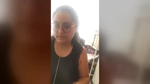 Snapshot of latinwishes chatting on 07.17.26 Julieta online show from 07.17.26