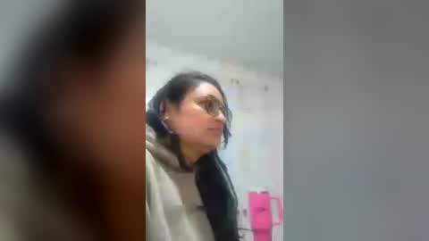 Snapshot of latinwishes chatting on 08.01.26 Julieta online show from 08.01.26